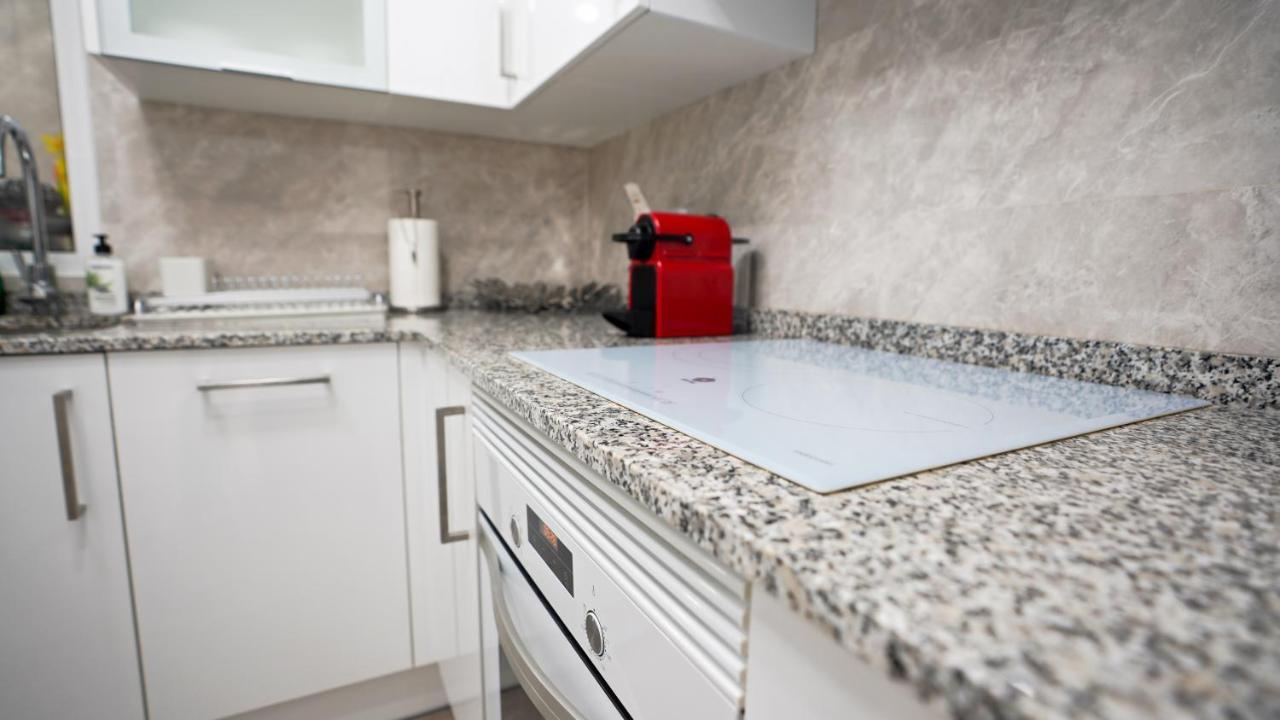 Stylish & Spacious Family Apartment Near Beach & Vibrant Historic Market Αλικάντε Εξωτερικό φωτογραφία