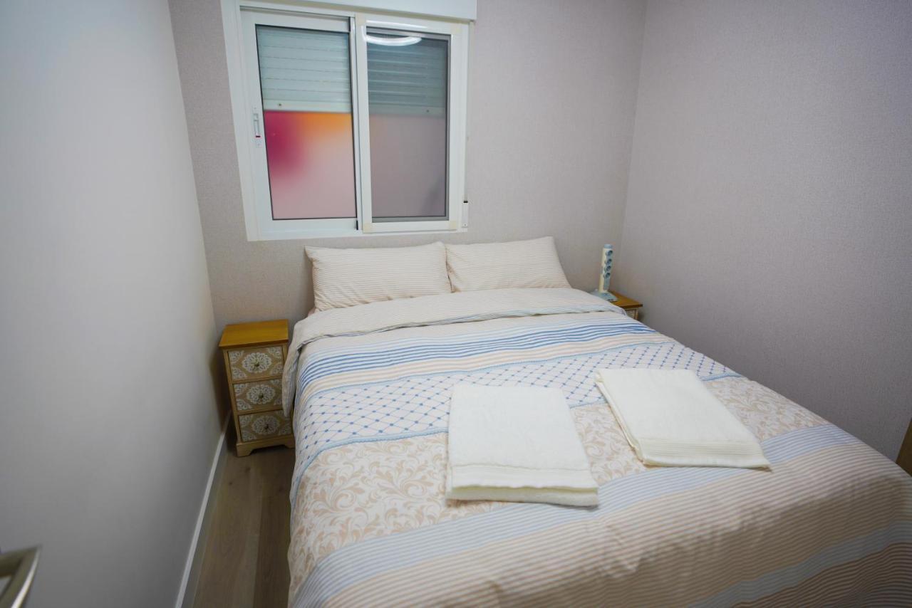 Stylish & Spacious Family Apartment Near Beach & Vibrant Historic Market Αλικάντε Εξωτερικό φωτογραφία